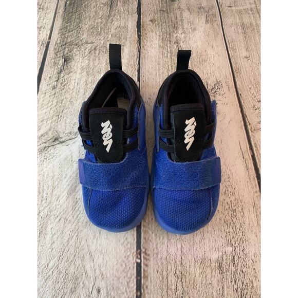 JORDAN Boy’s Toddler Zion 2 Basketball Shoes / Size: 8C - Picture 2 of 8